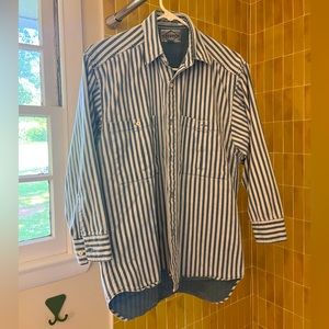 VTG Levi’s long sleeve striped shirt